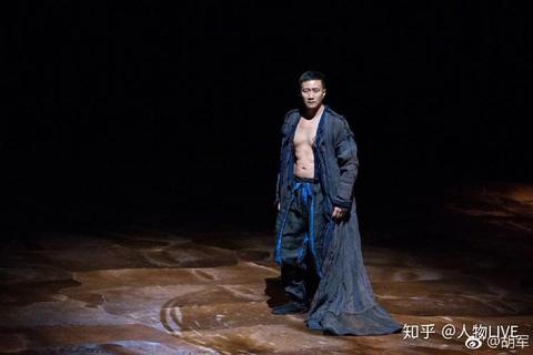 《传奇来了胡军燃情代言:巅峰热血兄弟激战玛法》 《传奇来了胡军燃情代言:巅峰热血兄弟激战玛法》