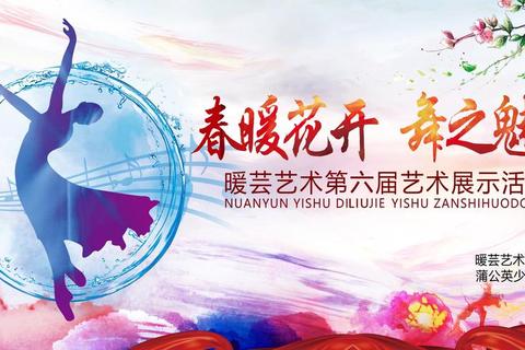 银发映童颜：祖孙携手绘就时光暖忆