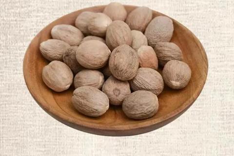 肉豆蔻功效与作用解析-药用价值及健康益处详解