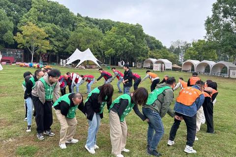 队长魂·绿茵领航者_核心力量点燃团队胜利之火