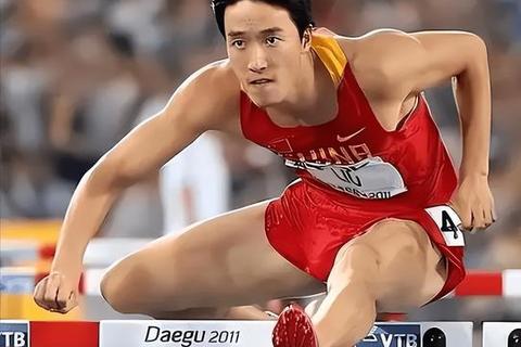 刘翔：跨越巅峰的栏架与永不褪色的体育精神