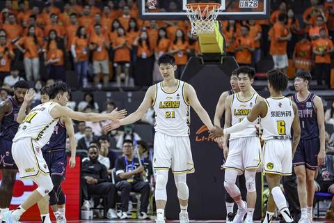 浙江广厦男篮_无畏挑战铸就荣耀-新赛季冲击总冠军之路