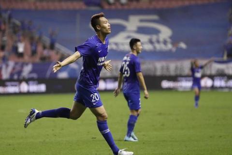 申花5-3富力：金信煜戴帽莫雷诺两射一传