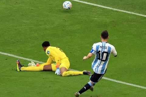 2014世界杯阿根廷1-0波黑_梅西关键破门锁定胜局经典战