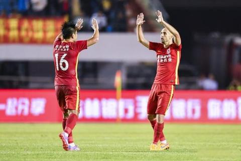 华夏幸福2-1长春亚泰：新主场首胜拉维奇破门定乾坤
