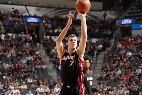 斯洛文尼亚篮球之光：德拉季奇的NBA与欧洲杯荣耀之路