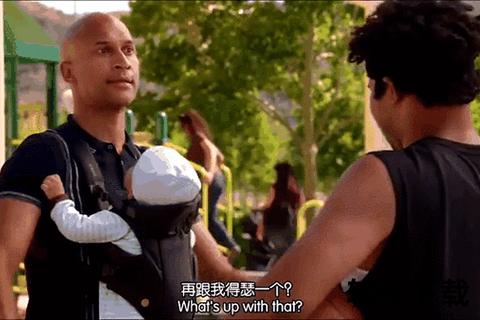 麦基为何如此搞笑_揭秘其独特幽默风格与喜剧表现手法