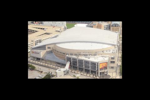 NBA球场探秘：传奇场馆的建筑魅力与赛事风云