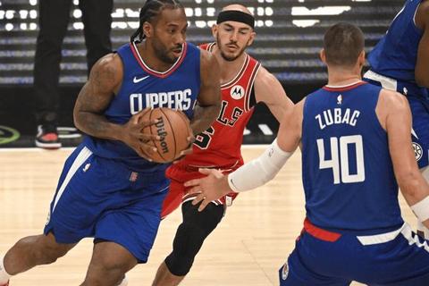 NBA直播_快船小牛天王山对决：生死战一触即发