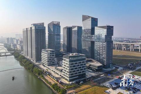 佛山VS深圳：湾区制造与科创的双城竞合