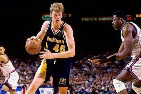 NBA史上最高巨人_探寻联盟身高巅峰纪录与传奇故事