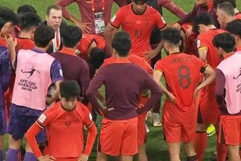 沙特补时绝杀埃及_西亚双雄对决胜负定音