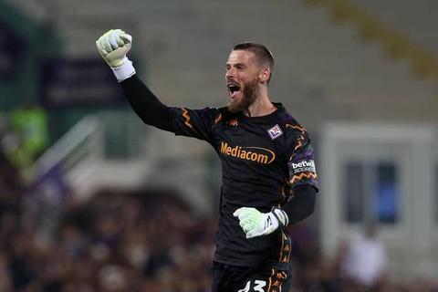 佛罗伦萨2-1AC米兰_德赫亚三扑点球助主队取胜
