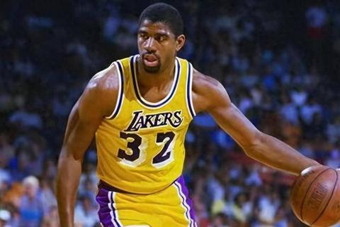 NBA历史第一高度_巨人球员的统治力与赛场传奇
