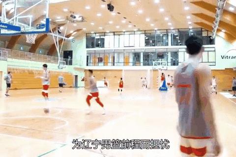 欧文交易悬念揭晓：新东家归属引热议_转会动态追踪