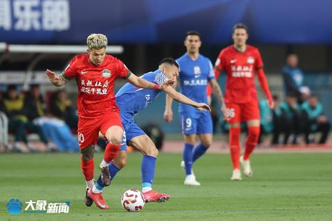 3-1逆转河南队申花残阵显韧性_换人调整成胜负关键